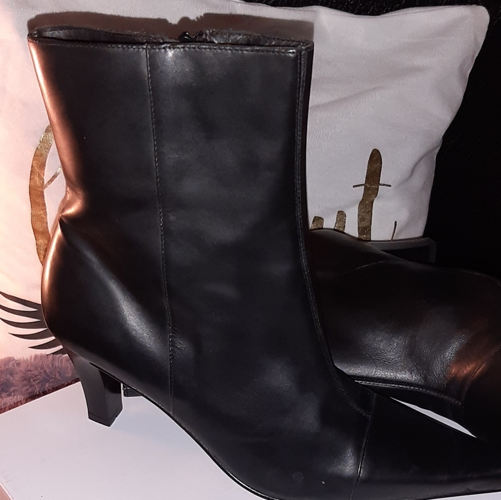 Ankle boots